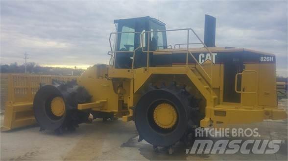 CAT 826H Atliekų presai