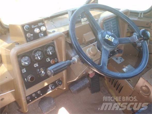CAT 836C Atliekų presai