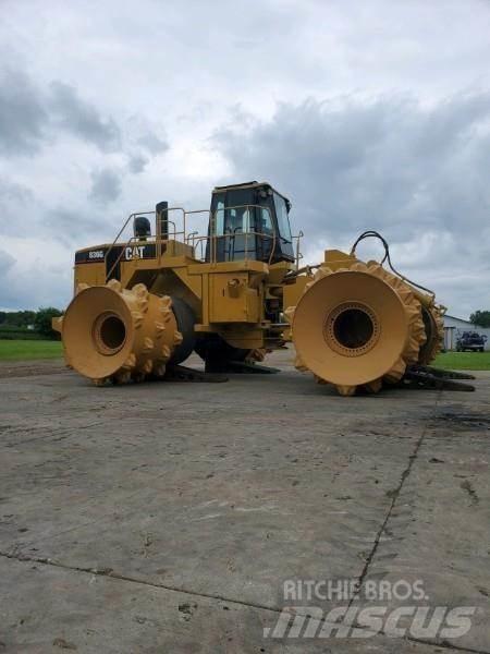 CAT 836G Atliekų presai