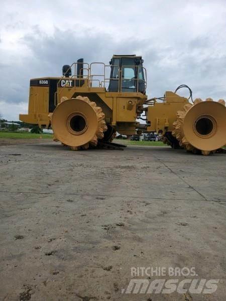CAT 836G Atliekų presai