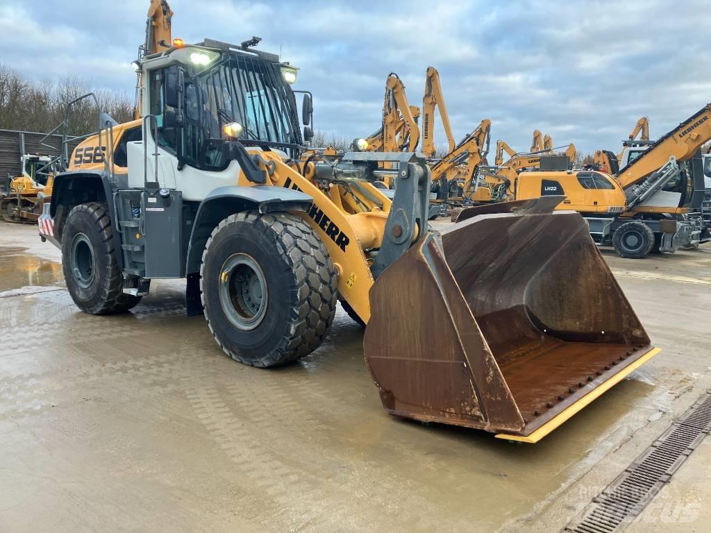 Liebherr L 556 Naudoti ratiniai krautuvai