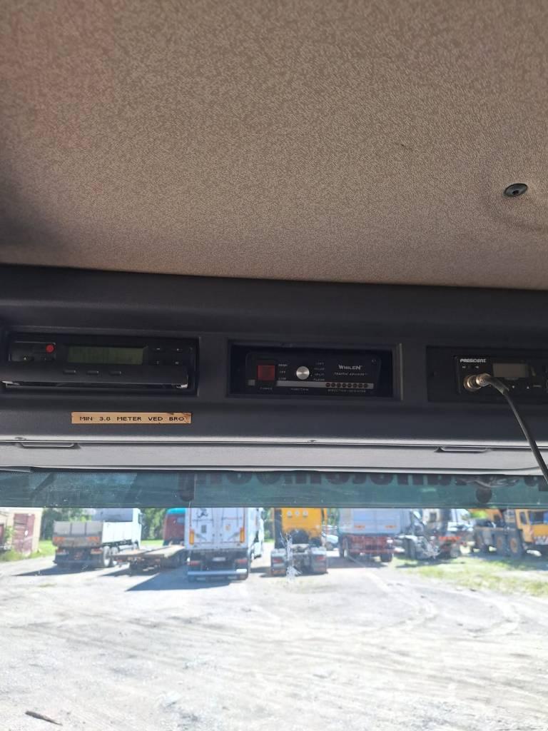 Scania P 3210 Keltuvai-krautuvai