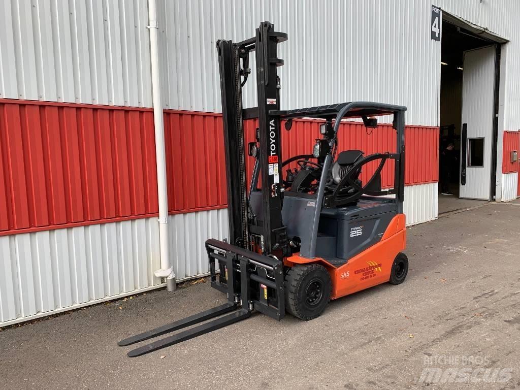 Toyota 8 FB MKT 25 Elektriniai šakiniai krautuvai