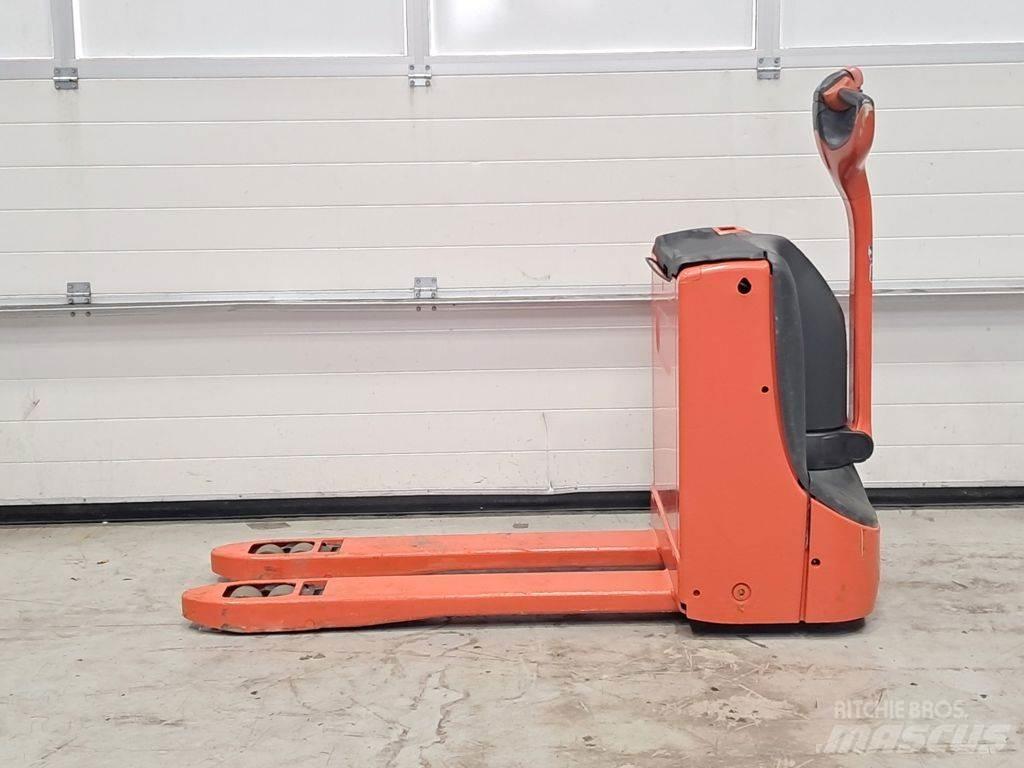 Linde T16 Mažų aukščių keltuvai