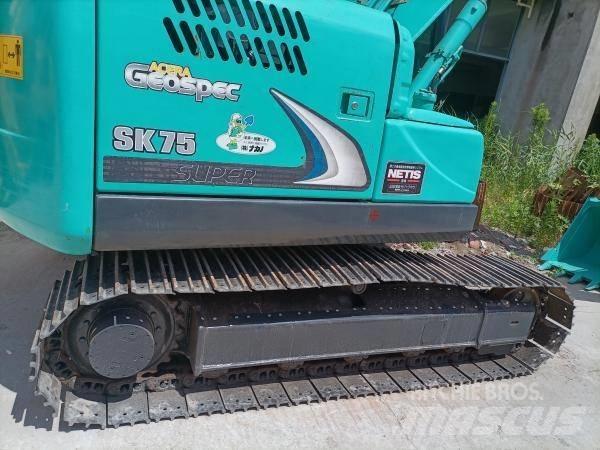 Kobelco SK 75 Vikšriniai ekskavatoriai