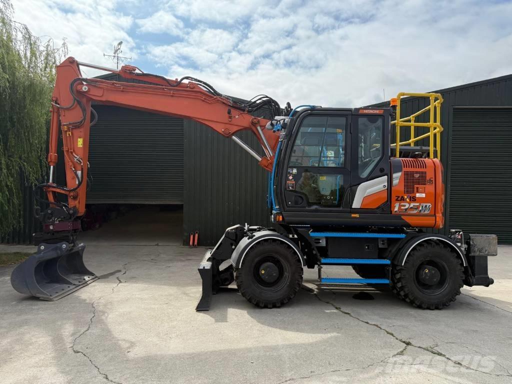 Hitachi ZX 135 W-7 Ratiniai ekskavatoriai