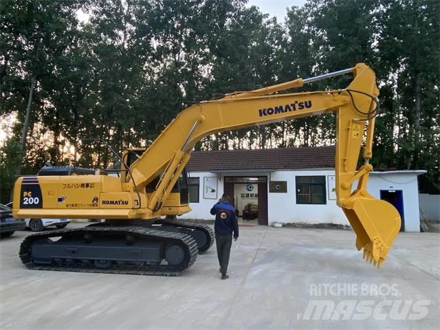 Komatsu PC200-8 Vikšriniai ekskavatoriai