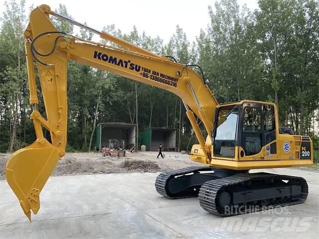 Komatsu PC200-8 Vikšriniai ekskavatoriai