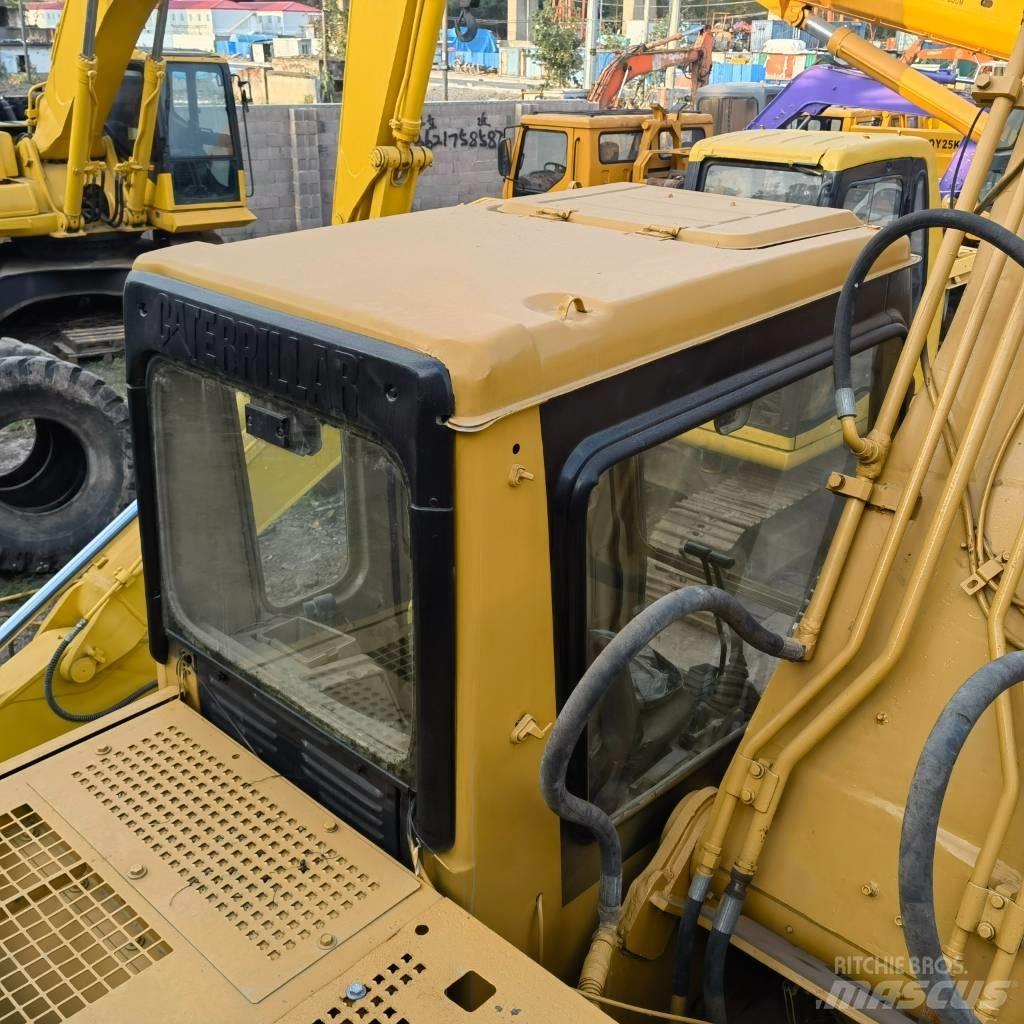 CAT 320 B LC Vikšriniai ekskavatoriai