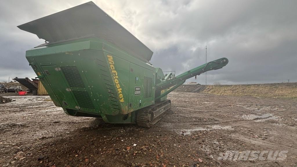 McCloskey J35 Mobilūs smulkintuvai