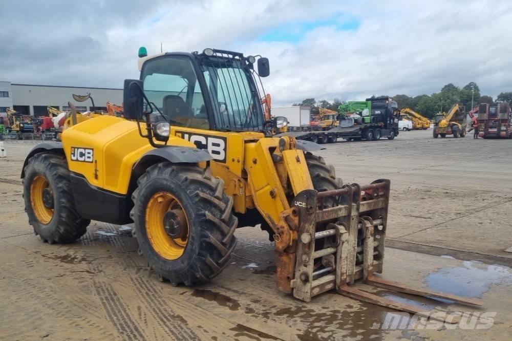 JCB 531-70 Teleskopiniai krautuvai