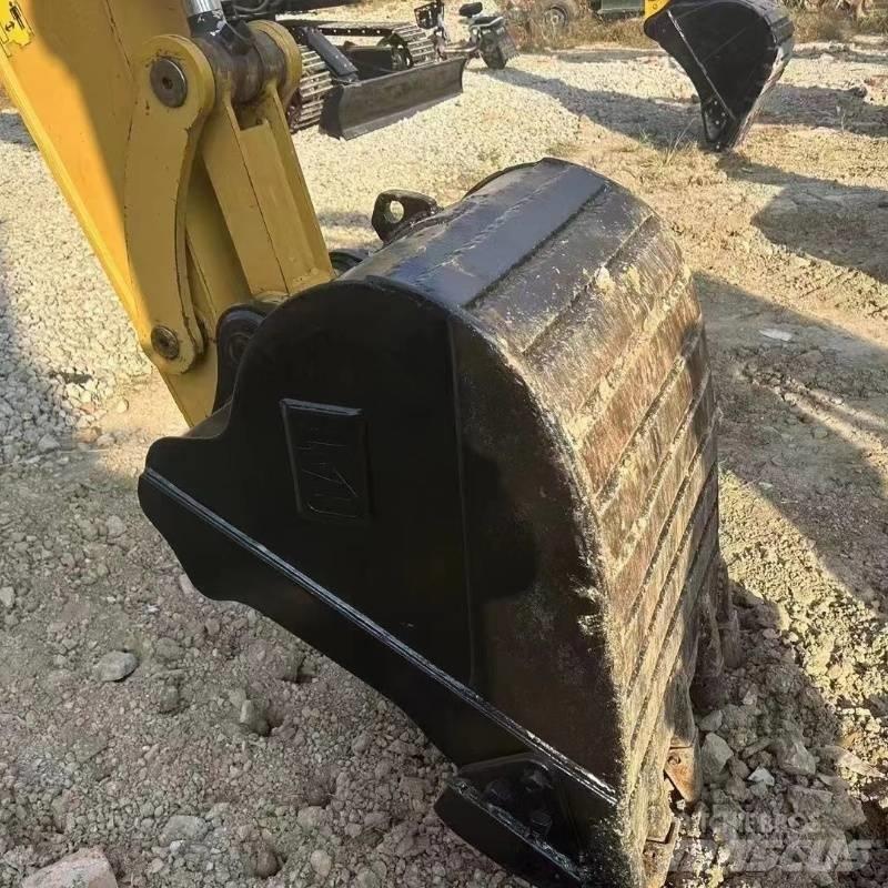 CAT 307 Vikšriniai ekskavatoriai