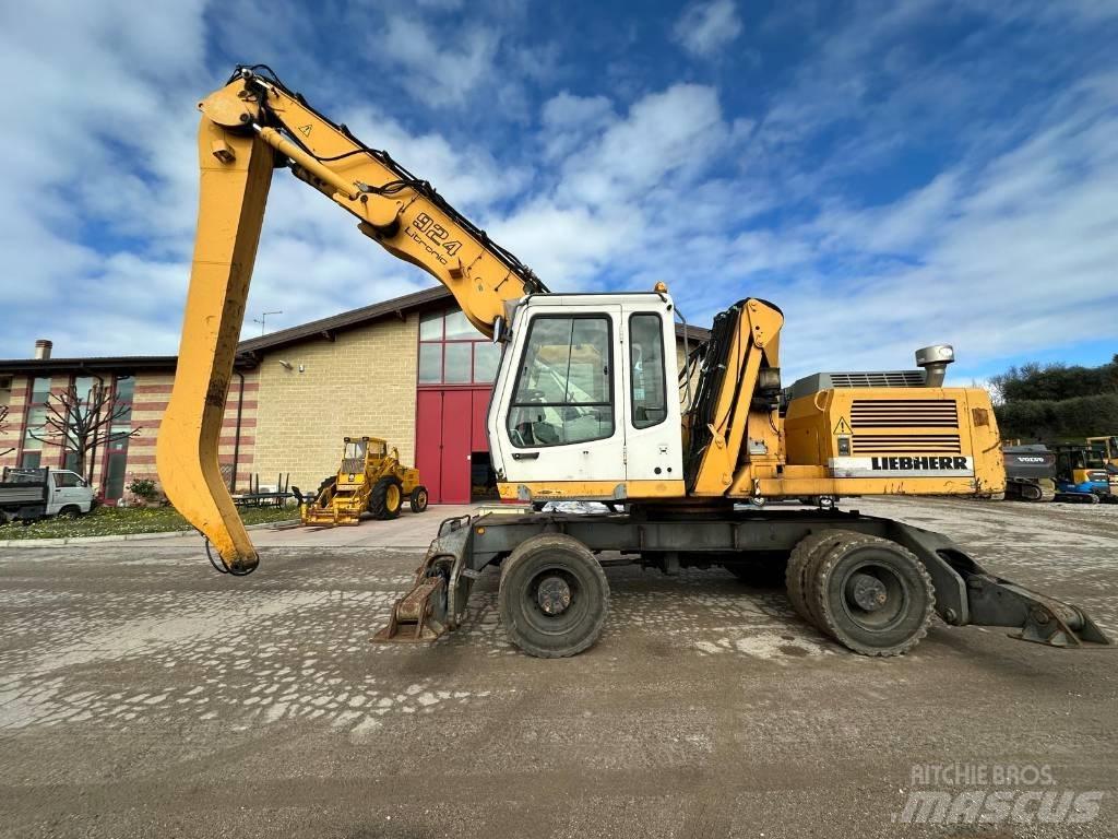 Liebherr A 924 B Atliekų / pramoniniai krautuvai