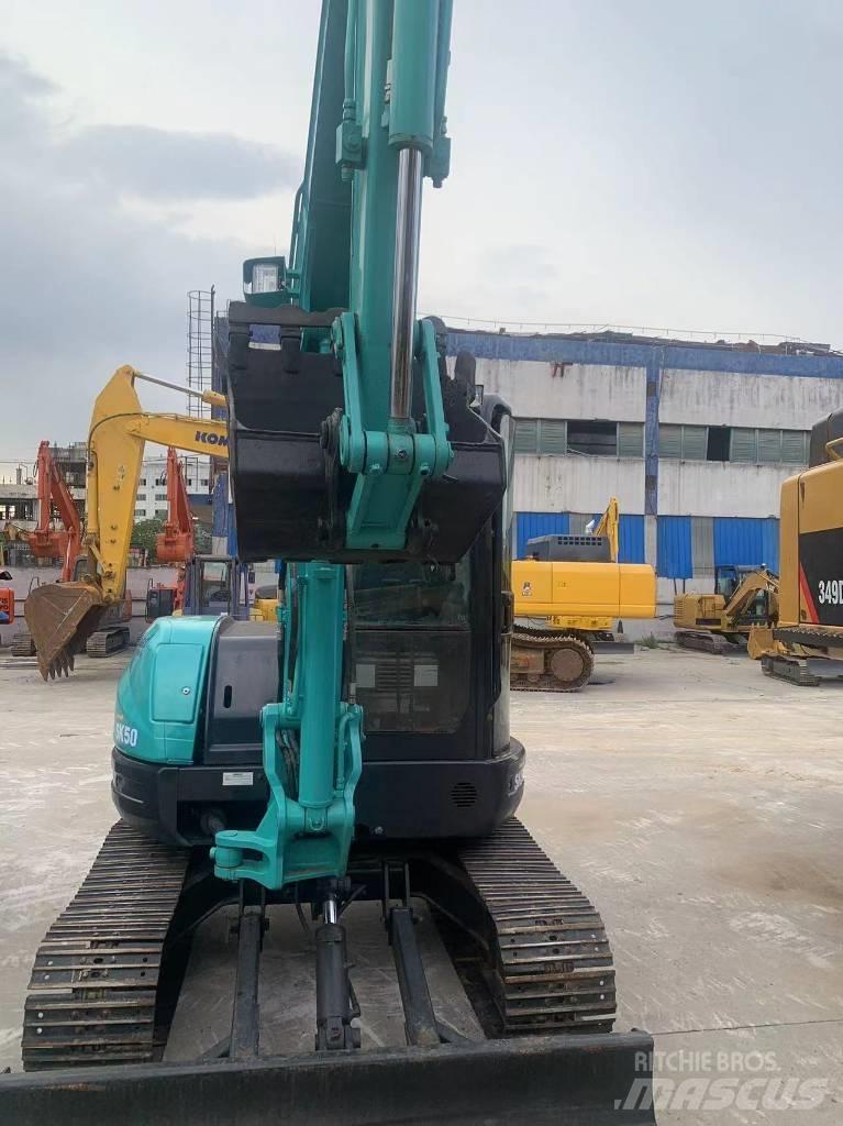 Kobelco 50 Vikšriniai ekskavatoriai