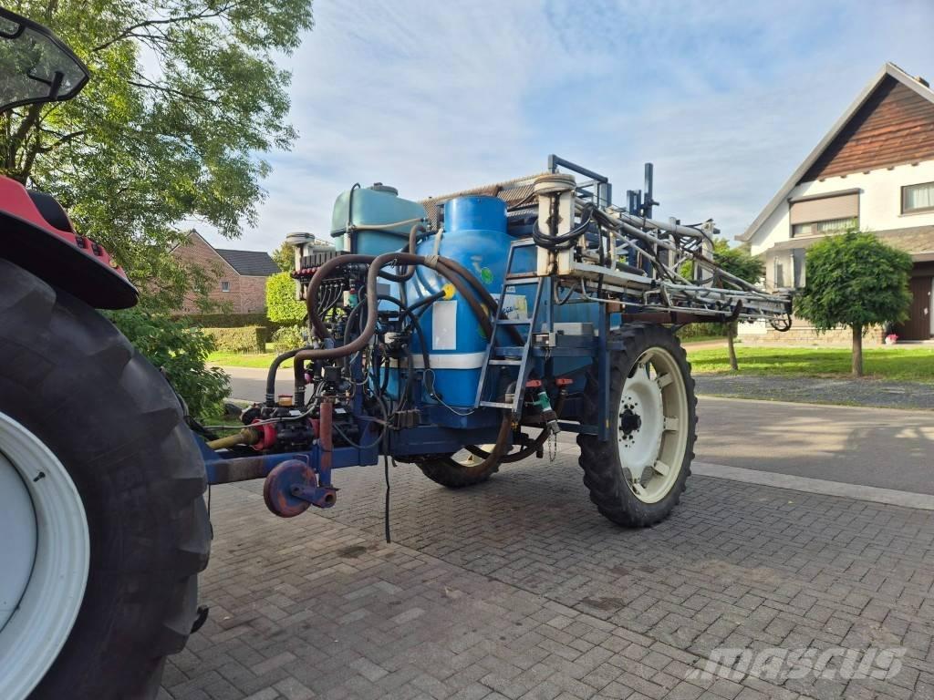 Sieger SM 2700/24 Prikabinami purkštuvai