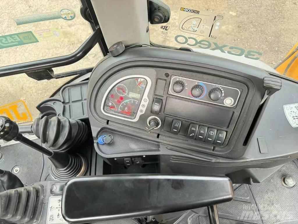 JCB 3 CX Ratiniai ekskavatoriai