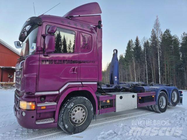 Scania R 560 Sunkvežimiai su keliamuoju kabliu