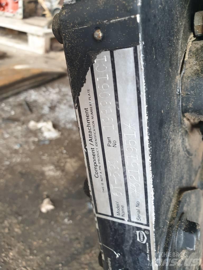 CASE 980 Vikšriniai ekskavatoriai
