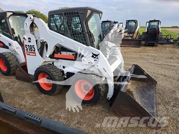 Bobcat S185 Krautuvai su šoniniu pasukimu