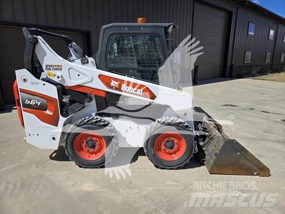 Bobcat S64 Krautuvai su šoniniu pasukimu