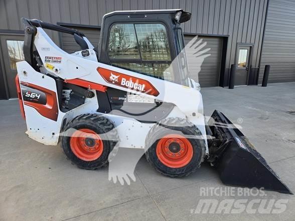 Bobcat S64 Krautuvai su šoniniu pasukimu