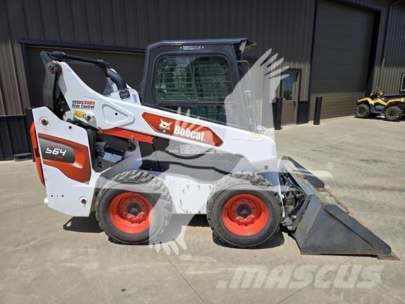 Bobcat S64 Krautuvai su šoniniu pasukimu