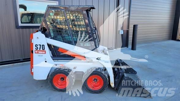 Bobcat S70 Krautuvai su šoniniu pasukimu