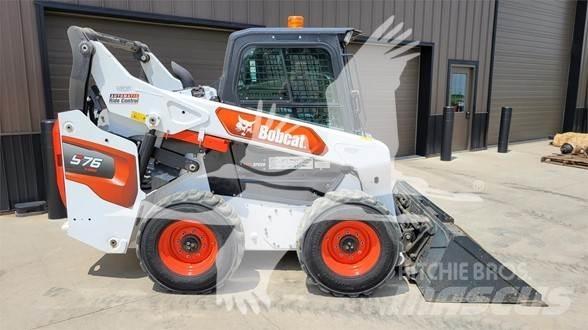Bobcat S76 Krautuvai su šoniniu pasukimu