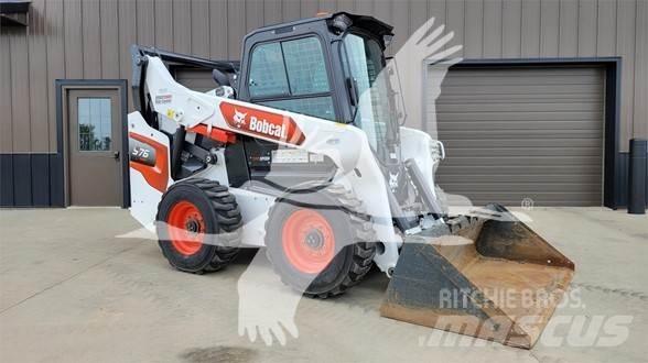 Bobcat S76 Krautuvai su šoniniu pasukimu