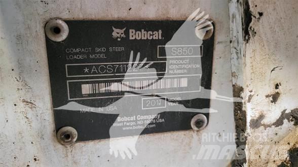 Bobcat S850 Krautuvai su šoniniu pasukimu