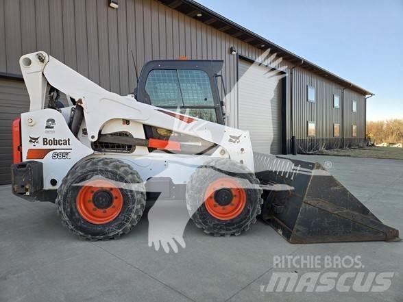 Bobcat S850 Krautuvai su šoniniu pasukimu