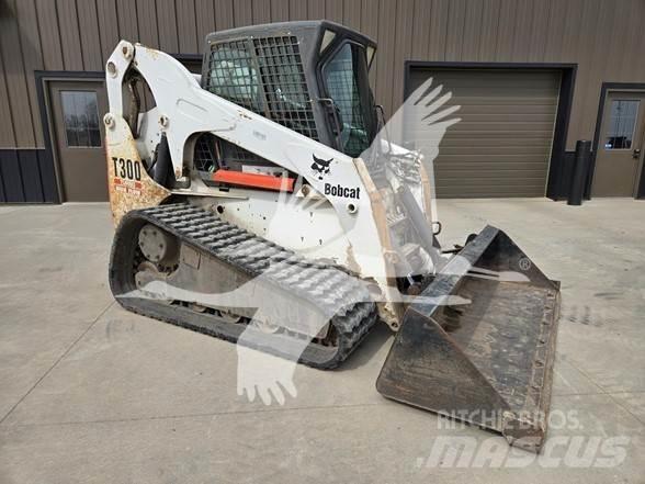 Bobcat T300 Krautuvai su šoniniu pasukimu