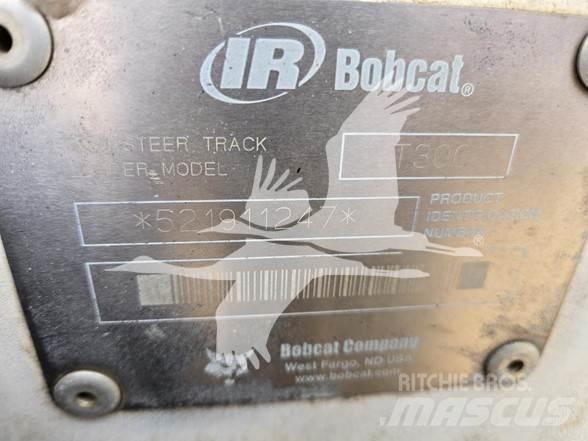Bobcat T300 Krautuvai su šoniniu pasukimu