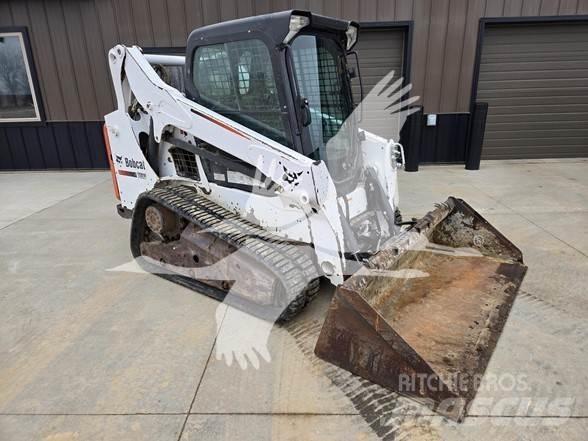 Bobcat T590 Krautuvai su šoniniu pasukimu