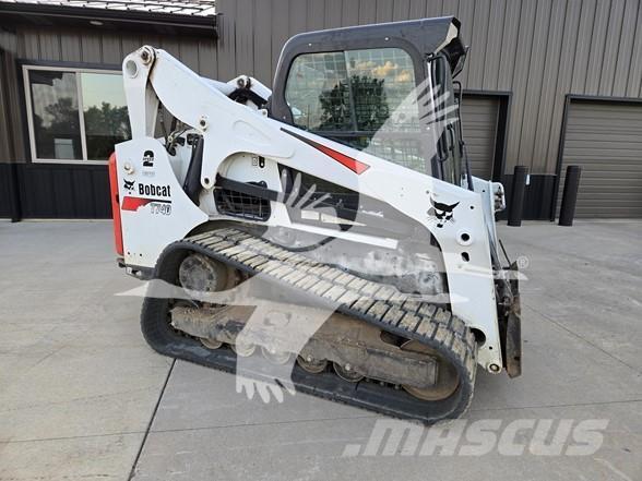 Bobcat T740 Krautuvai su šoniniu pasukimu