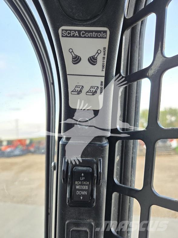 Bobcat T740 Krautuvai su šoniniu pasukimu