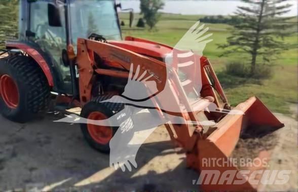 Kubota L4240 Traktoriai