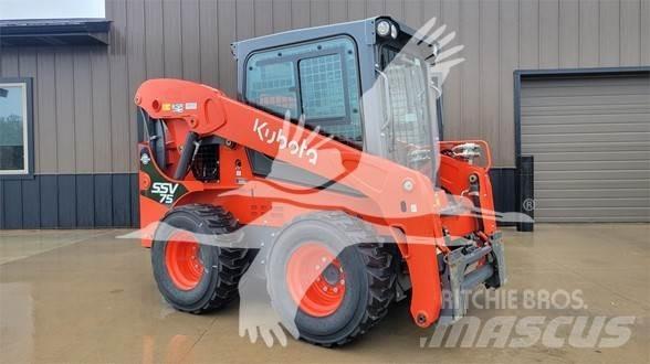 Kubota SSV75 Krautuvai su šoniniu pasukimu