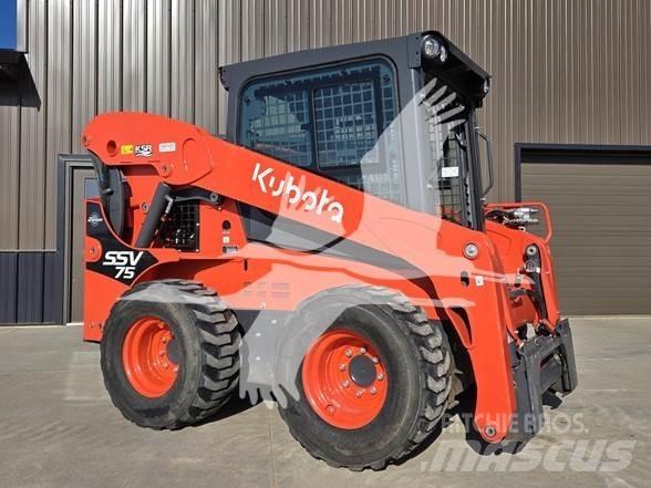 Kubota SSV75 Krautuvai su šoniniu pasukimu
