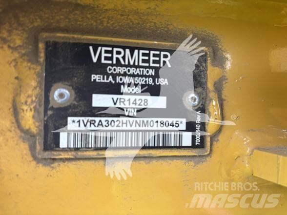 Vermeer VR1428 Šieno grėbliai ir vartytuvai