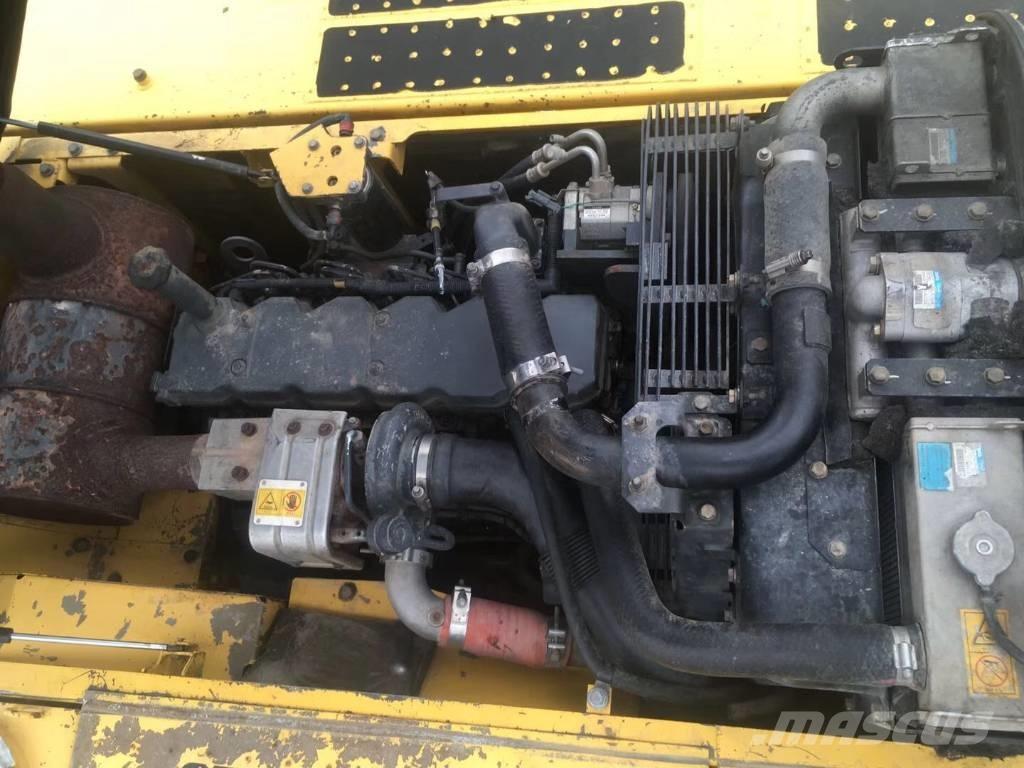 Komatsu PC 220-8 Vikšriniai ekskavatoriai