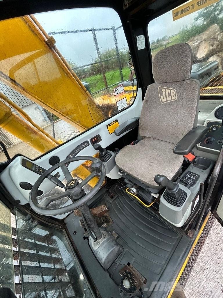 JCB JS 130 W Ratiniai ekskavatoriai