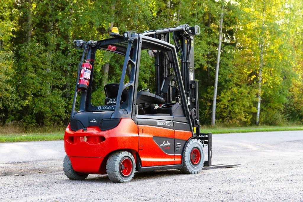 Linde E30-01 Elektriniai šakiniai krautuvai