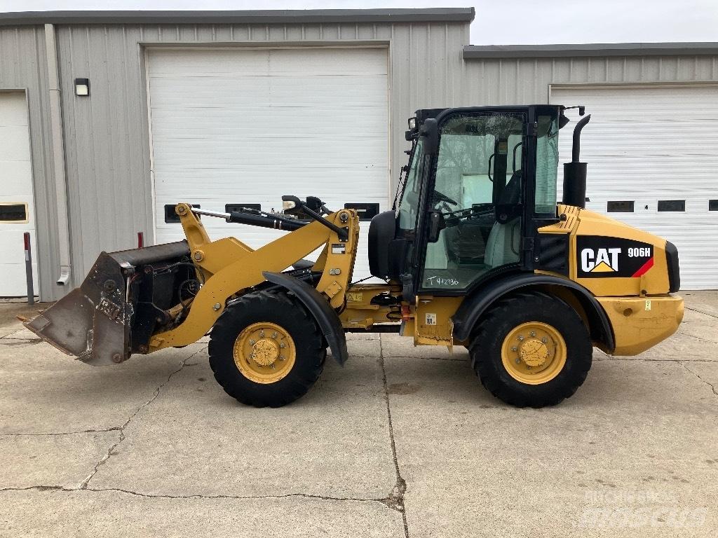 CAT 906 H Naudoti ratiniai krautuvai