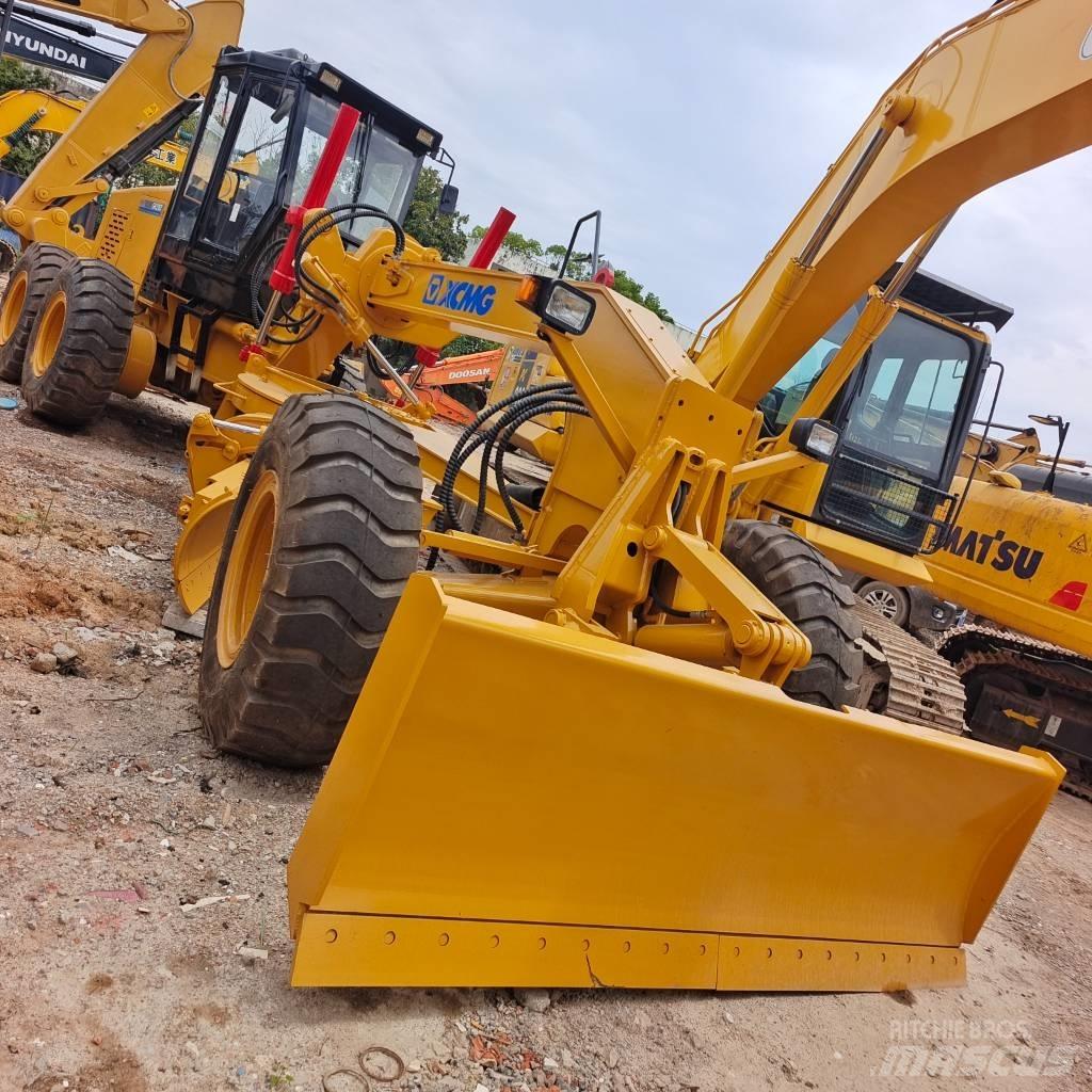 XCMG GR 215 Greideriai