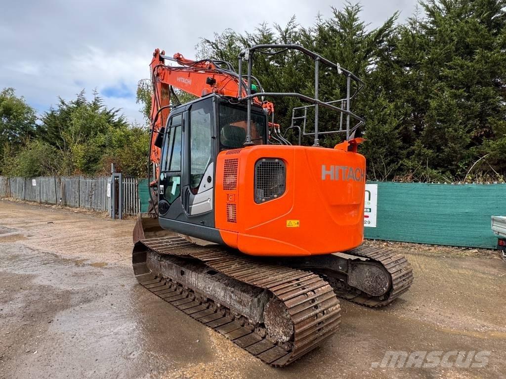 Hitachi ZX 135 US-5B Vikšriniai ekskavatoriai