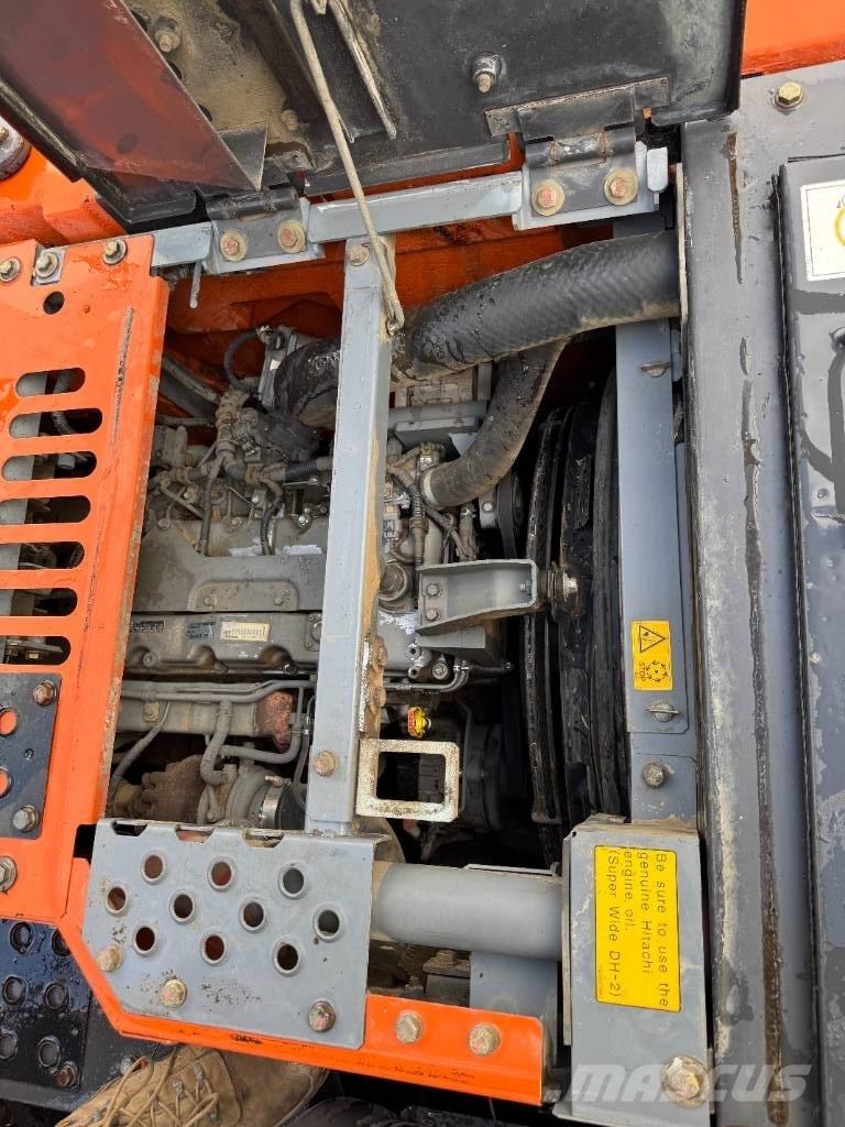 Hitachi ZX 135 US-5B Vikšriniai ekskavatoriai