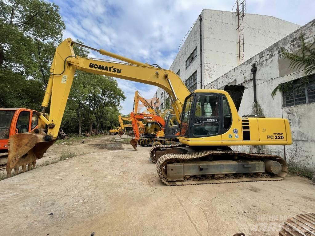 Komatsu PC 220 Vikšriniai ekskavatoriai