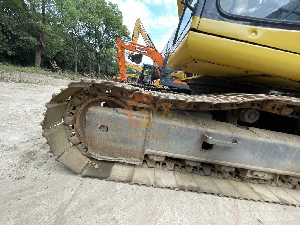 Komatsu PC 220 Vikšriniai ekskavatoriai