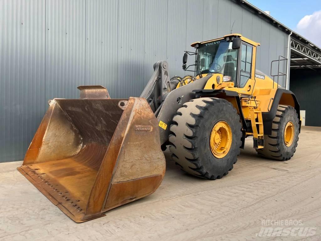 Volvo L220H Naudoti ratiniai krautuvai